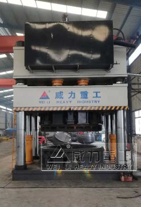 2800噸封頭拉伸液壓機客戶工作現(xiàn)場