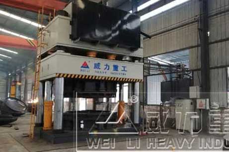 <b>大直徑油罐車封頭成型液壓機(jī)</b>