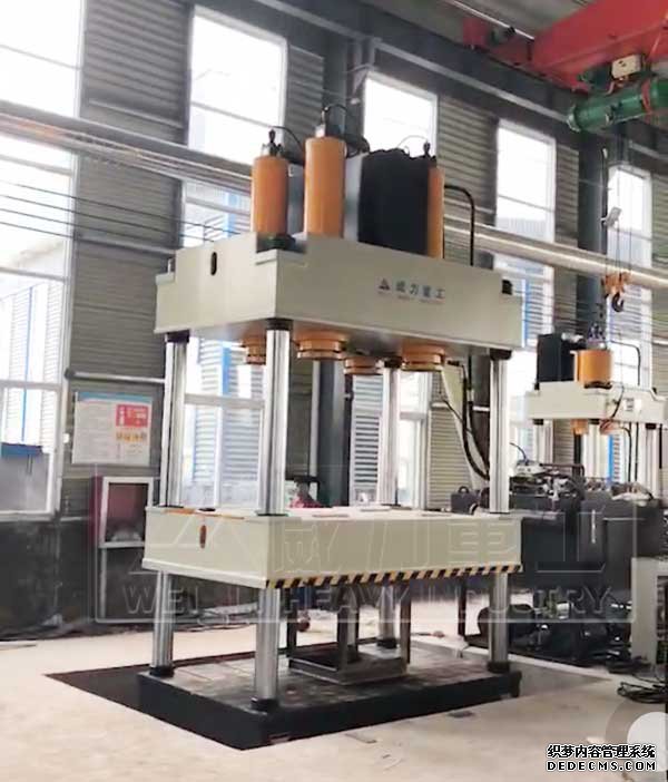 山東威力重工玻璃鋼化糞池封頭熱壓成型液壓機(jī)
